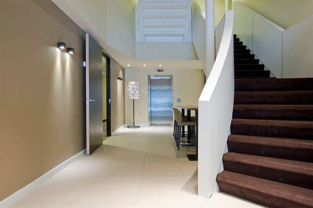 Отель Holiday Inn Express Amsterdam - South By Ihg